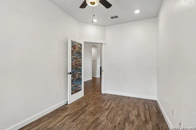 1025 Roanoke Kerrville, TX 78028