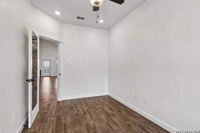 1025 Roanoke Kerrville, TX 78028