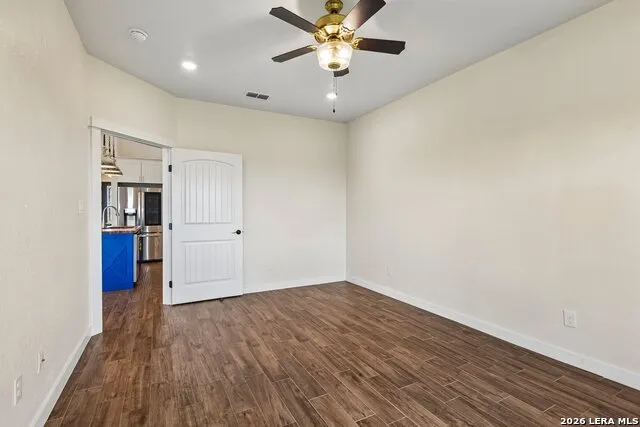 1025 Roanoke Kerrville, TX 78028