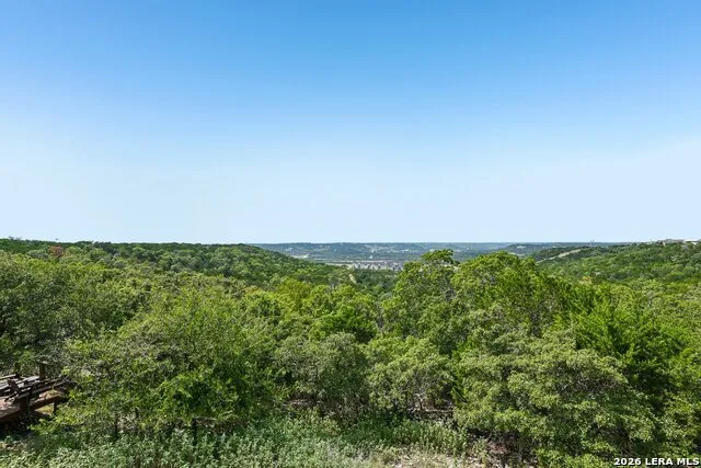 1025 Roanoke Kerrville, TX 78028