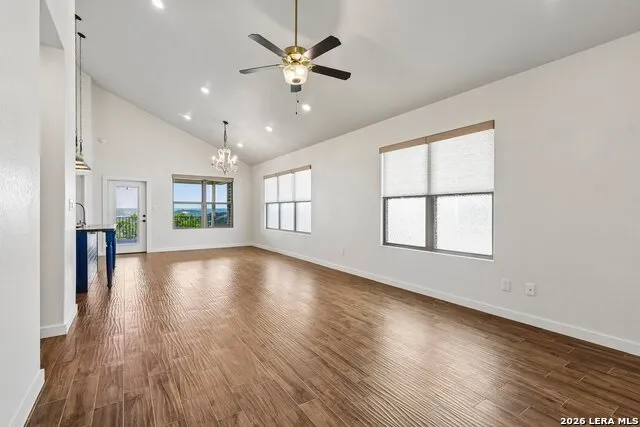 1025 Roanoke Kerrville, TX 78028