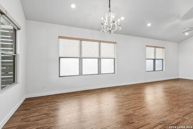 1025 Roanoke Kerrville, TX 78028