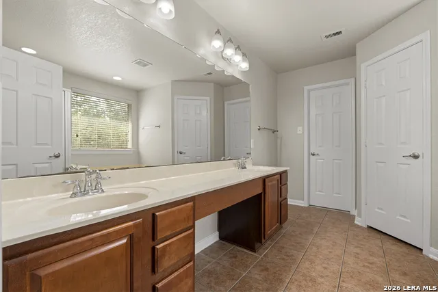 24411 Drew Gap San Antonio, TX 78255
