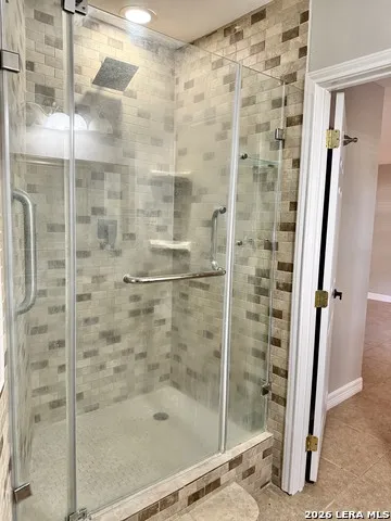 170 White Beeville, TX 78102