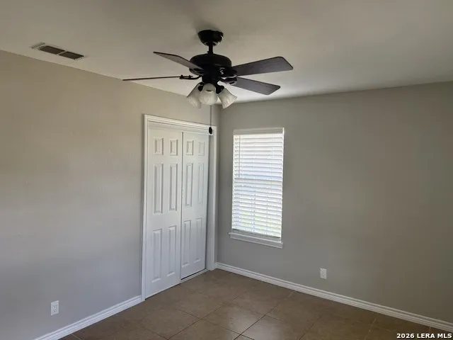 170 White Beeville, TX 78102