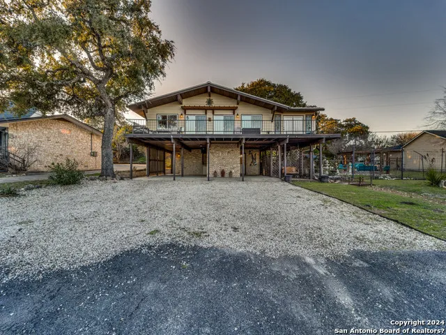 2513 Colleen Dr Canyon Lake, TX 78133