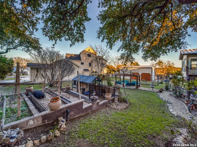 2513 Colleen Dr Canyon Lake, TX 78133