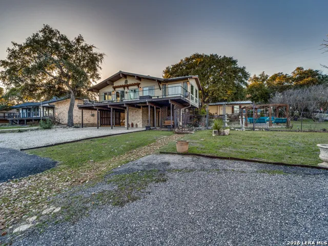 2513 Colleen Dr Canyon Lake, TX 78133