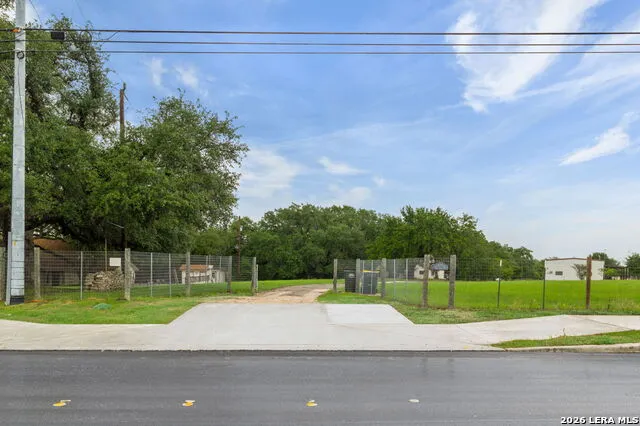 8210 E Fm 1518 Schertz, TX 78154