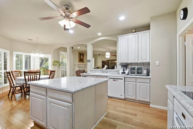 13107 Winding Creek San Antonio, TX 78231