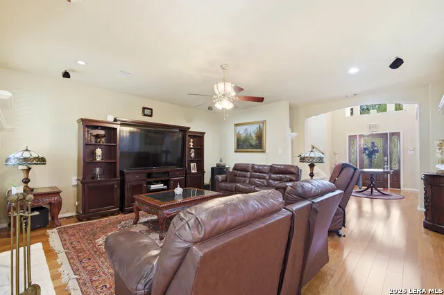 13107 Winding Creek San Antonio, TX 78231