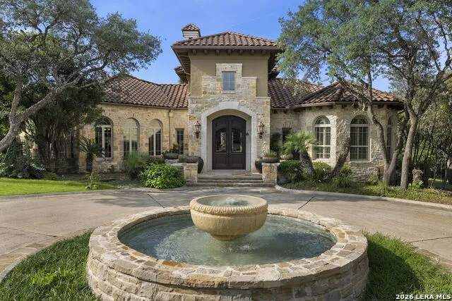 107 Geddington Shavano Park, TX 78249