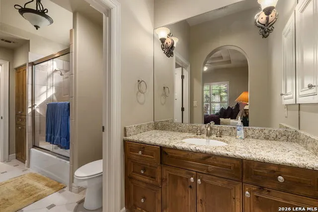 107 Geddington Shavano Park, TX 78249