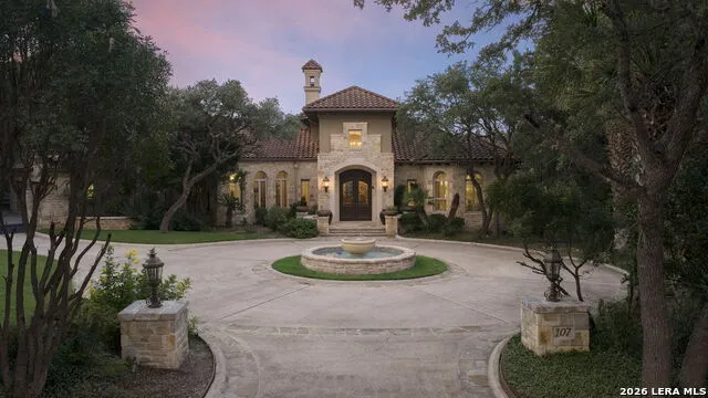 107 Geddington Shavano Park, TX 78249
