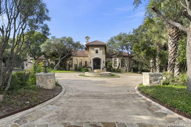 107 Geddington Shavano Park, TX 78249