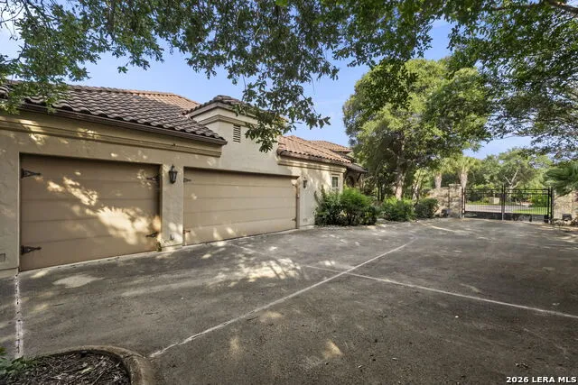 107 Geddington Shavano Park, TX 78249