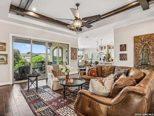 125 Sowing Oak Drive San Marcos, TX 78666