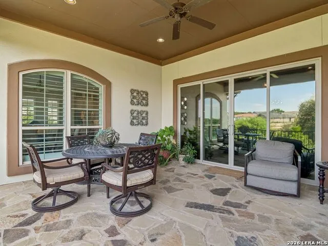 125 Sowing Oak Drive San Marcos, TX 78666