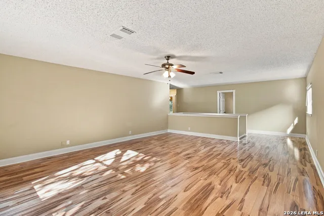 11623 Gulf Station Helotes, TX 78023