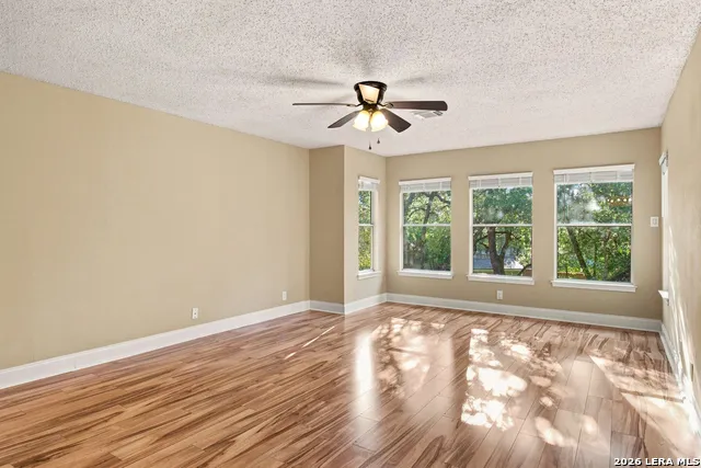 11623 Gulf Station Helotes, TX 78023