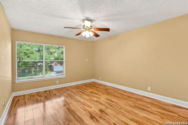 11623 Gulf Station Helotes, TX 78023
