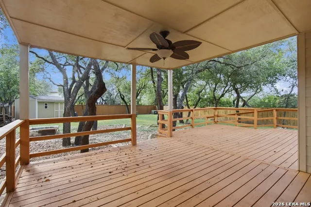 11623 Gulf Station Helotes, TX 78023