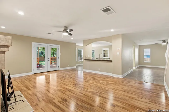 11623 Gulf Station Helotes, TX 78023