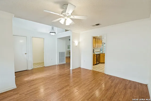 8519 Athenian Universal City, TX 78148