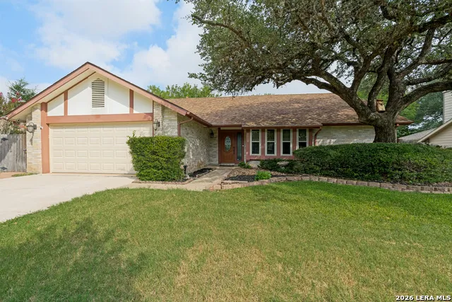 8519 Athenian Universal City, TX 78148
