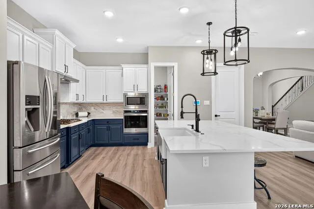 183 Lantana Path Castroville, TX 78009