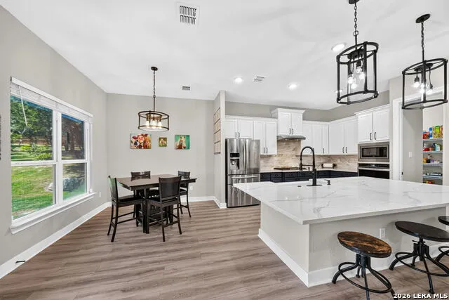 183 Lantana Path Castroville, TX 78009
