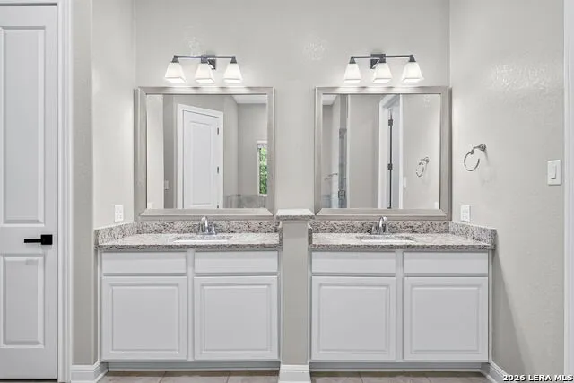 183 Lantana Path Castroville, TX 78009