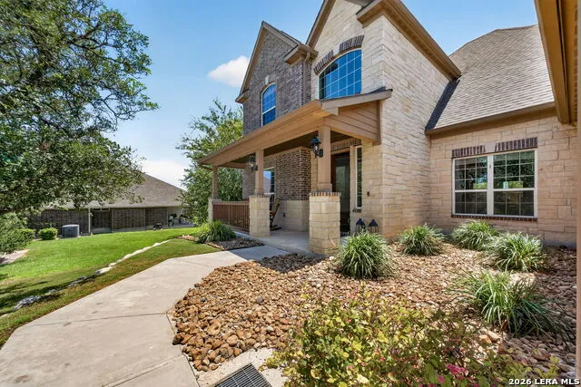 183 Lantana Path Castroville, TX 78009