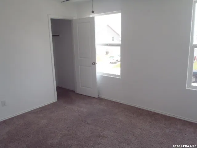 5842 COAHULIA RDG Seguin, TX 78155