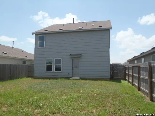 5842 COAHULIA RDG Seguin, TX 78155