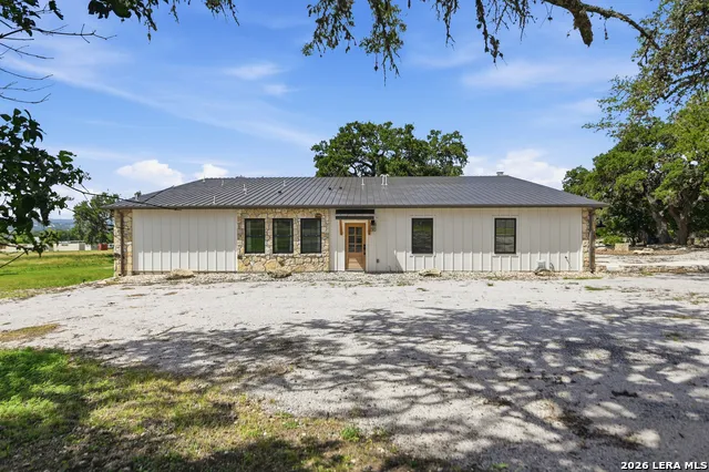 1668 ROCKY RD Blanco, TX 78606