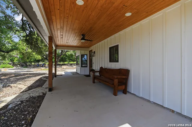 1668 ROCKY RD Blanco, TX 78606