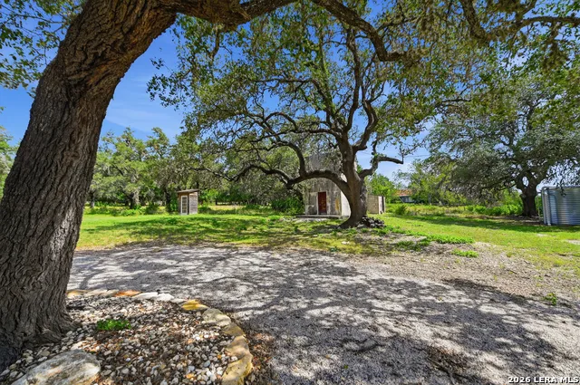 1668 ROCKY RD Blanco, TX 78606