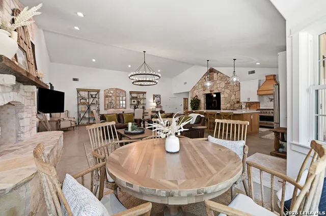 1668 ROCKY RD Blanco, TX 78606