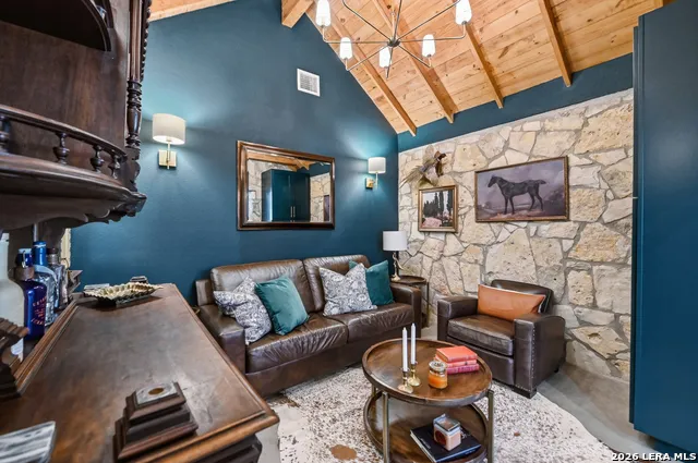 1668 ROCKY RD Blanco, TX 78606