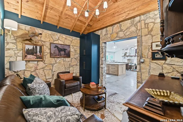 1668 ROCKY RD Blanco, TX 78606
