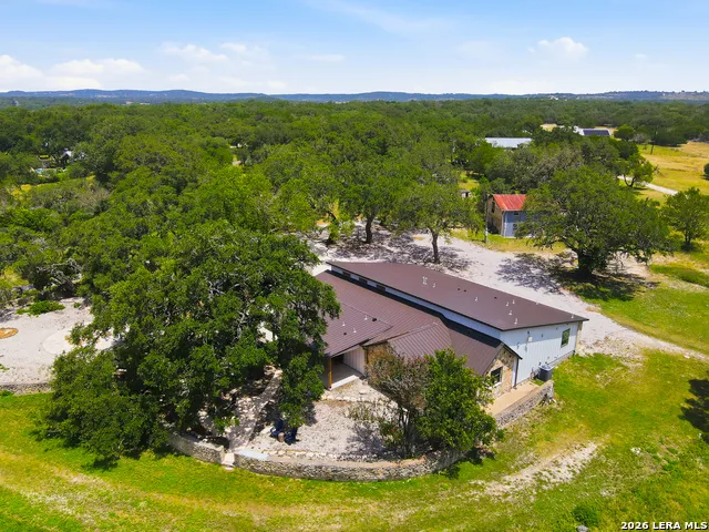1668 ROCKY RD Blanco, TX 78606