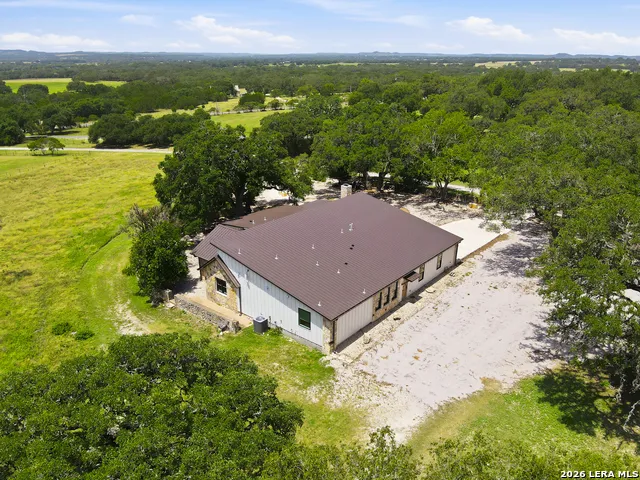 1668 ROCKY RD Blanco, TX 78606