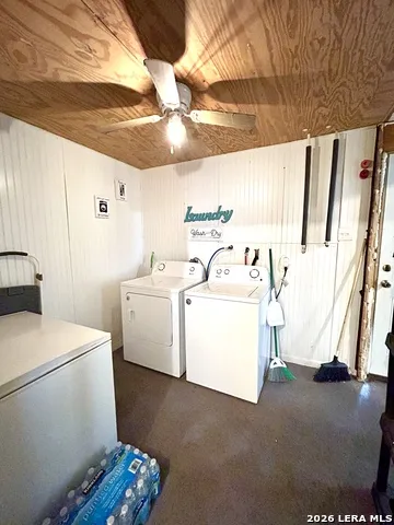 1015 E Randall Beeville, TX 78102