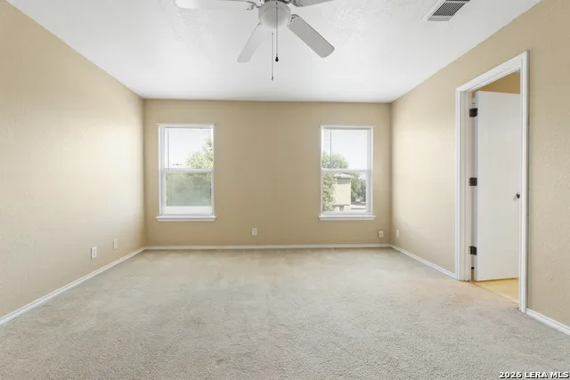 372 COPPER HILL DR New Braunfels, TX 78130