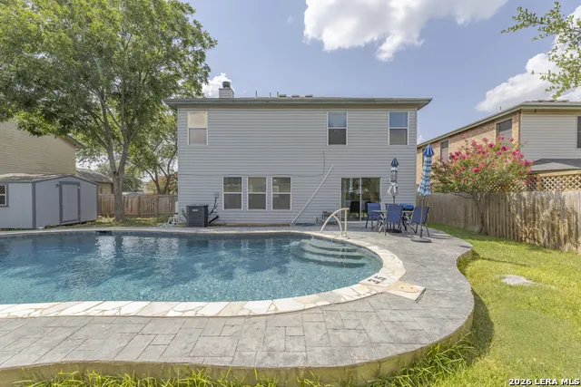 372 COPPER HILL DR New Braunfels, TX 78130