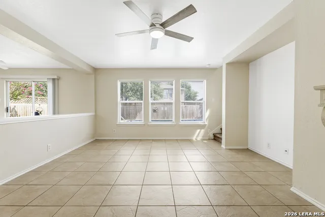 372 COPPER HILL DR New Braunfels, TX 78130