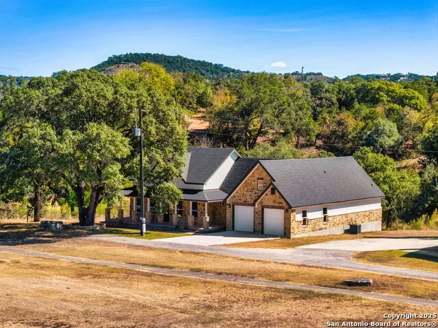 310 shayla Canyon Lake, TX 78133