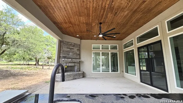 612 Cross Oak New Braunfels, TX 78132
