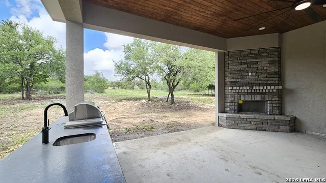 612 Cross Oak New Braunfels, TX 78132